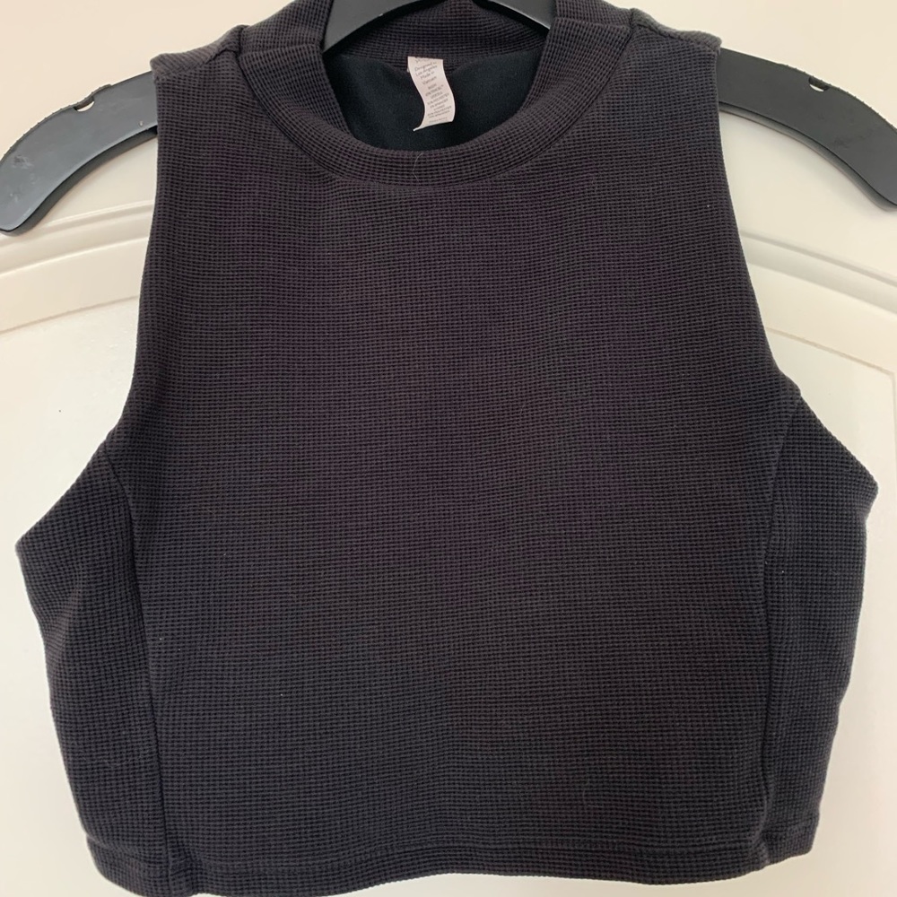 Alo crop top